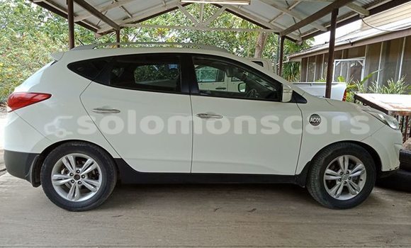 Acheter Import Voiture Hyundai Tucson Blanc à Honiara, Guadalcanal