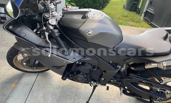 Acheter Occasion Moto Yamaha R1 Noir à Honiara, Guadalcanal Acheter Occasion Moto Yamaha R1 Noir à Honiara, Guadalcanal