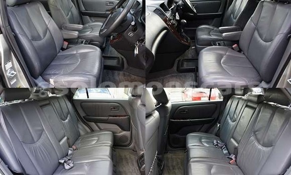 Acheter Occasion Voiture Toyota Harrier Noir à Honiara, Guadalcanal Acheter Occasion Voiture Toyota Harrier Noir à Honiara, Guadalcanal