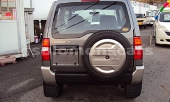 Acheter Occasion Voiture Mitsubishi Pajero Mini Vert à Honiara, Guadalcanal Acheter Occasion Voiture Mitsubishi Pajero Mini Vert à Honiara, Guadalcanal