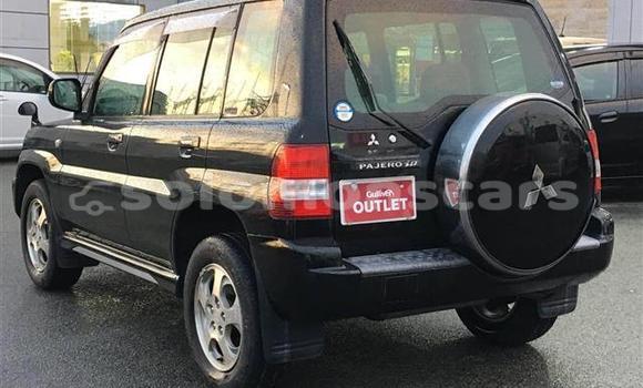 Acheter Occasion Voiture Mitsubishi Pajero iO Noir à Honiara, Guadalcanal Acheter Occasion Voiture Mitsubishi Pajero iO Noir à Honiara, Guadalcanal