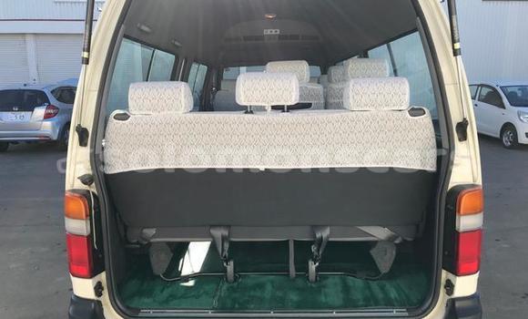 Acheter Occasion Voiture Toyota Hiace Blanc à Dingo Dingo, Malaita Acheter Occasion Voiture Toyota Hiace Blanc à Dingo Dingo, Malaita