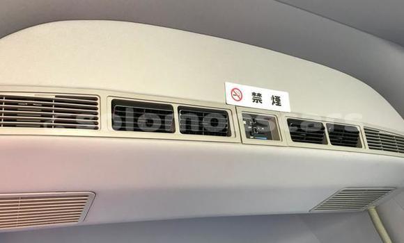 Acheter Occasion Voiture Toyota Hiace Blanc à Dingo Dingo, Malaita Acheter Occasion Voiture Toyota Hiace Blanc à Dingo Dingo, Malaita