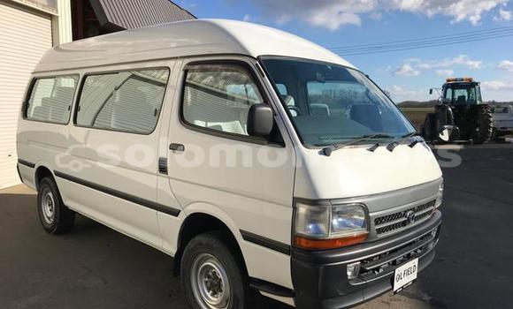 Acheter Occasion Voiture Toyota Hiace Blanc à Dingo Dingo, Malaita Acheter Occasion Voiture Toyota Hiace Blanc à Dingo Dingo, Malaita