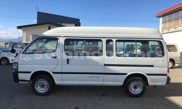 Acheter Occasion Voiture Toyota Hiace Blanc à Dingo Dingo, Malaita Acheter Occasion Voiture Toyota Hiace Blanc à Dingo Dingo, Malaita