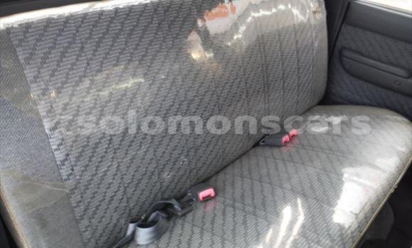 Acheter Occasion Voiture Toyota Hilux Vert à Nendo, Temotu Acheter Occasion Voiture Toyota Hilux Vert à Nendo, Temotu