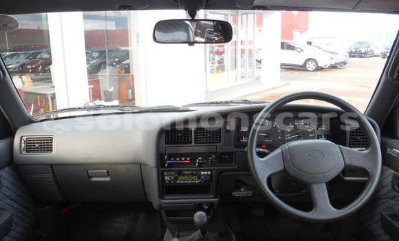 Acheter Occasion Voiture Toyota Hilux Vert à Nendo, Temotu Acheter Occasion Voiture Toyota Hilux Vert à Nendo, Temotu