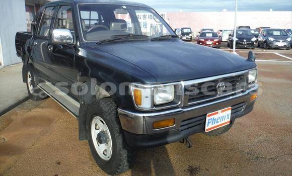 Acheter Occasion Voiture Toyota Hilux Vert à Nendo, Temotu Acheter Occasion Voiture Toyota Hilux Vert à Nendo, Temotu