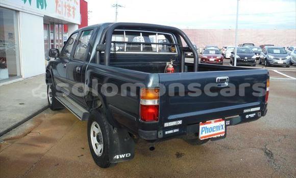 Acheter Occasion Voiture Toyota Hilux Vert à Nendo, Temotu Acheter Occasion Voiture Toyota Hilux Vert à Nendo, Temotu