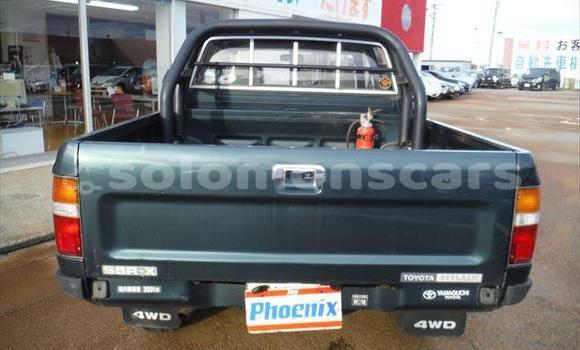 Acheter Occasion Voiture Toyota Hilux Vert à Nendo, Temotu Acheter Occasion Voiture Toyota Hilux Vert à Nendo, Temotu