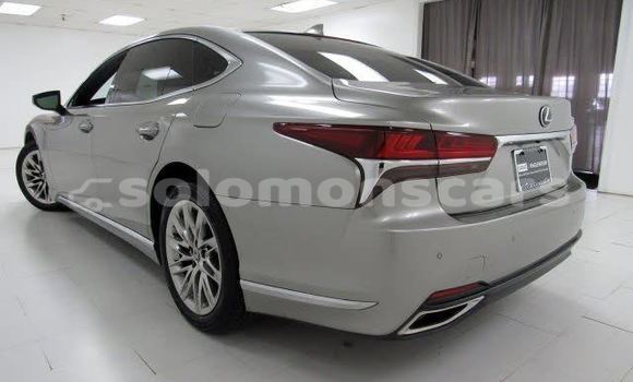 Acheter Occasion Voiture Lexus LS Gris à Baghare, Makira-Ulawa 