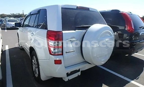 Buy Used Suzuki Escudo White Car in Honiara in Guadalcanal Buy Used Suzuki Escudo White Car in Honiara in Guadalcanal