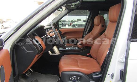 Buy Used Land Rover Range Rover White Car in Auki in Malaita Buy Used Land Rover Range Rover White Car in Auki in Malaita