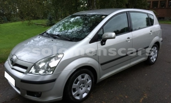 Buy Used Toyota Verso Silver Car in Nendo in Temotu Buy Used Toyota Verso Silver Car in Nendo in Temotu