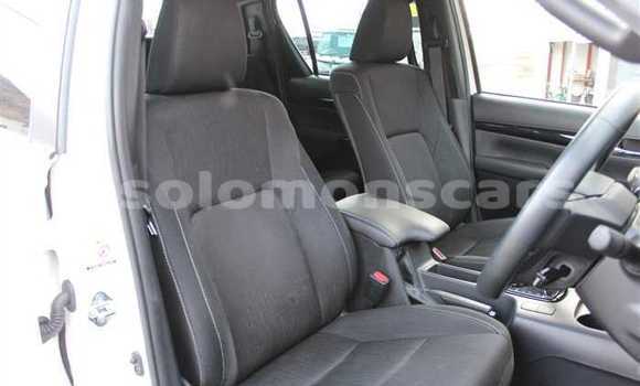 Buy Used Toyota Hilux White Car in Buala in Isabel Buy Used Toyota Hilux White Car in Buala in Isabel