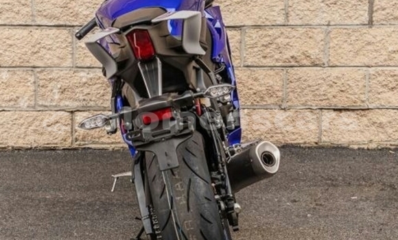 Buy New Yamaha YZF Blue Bike in Baghare in Makira-Ulawa Buy New Yamaha YZF Blue Bike in Baghare in Makira-Ulawa