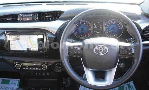 Buy Used Toyota Hilux Blue Car in Honiara in Guadalcanal Buy Used Toyota Hilux Blue Car in Honiara in Guadalcanal