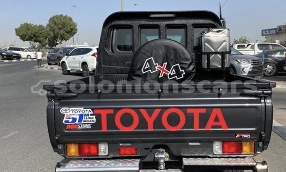 Acheter Occasion Voiture Toyota Land Cruiser Noir à Honiara, Guadalcanal Acheter Occasion Voiture Toyota Land Cruiser Noir à Honiara, Guadalcanal