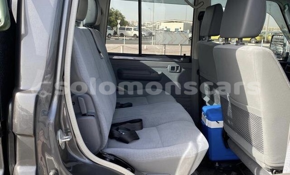 Acheter Occasion Voiture Toyota Land Cruiser Noir à Honiara, Guadalcanal Acheter Occasion Voiture Toyota Land Cruiser Noir à Honiara, Guadalcanal