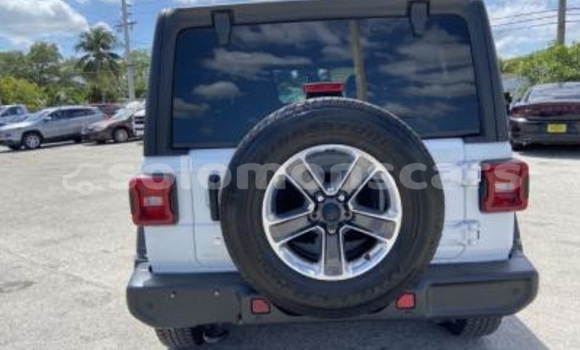 Buy Used Jeep Wrangler White Car in Auki in Malaita Buy Used Jeep Wrangler White Car in Auki in Malaita