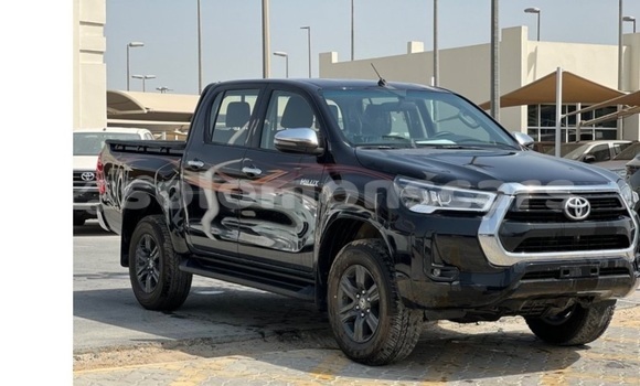 Buy Used Toyota Hilux White Car in Barora Island in Isabel Buy Used Toyota Hilux White Car in Barora Island in Isabel