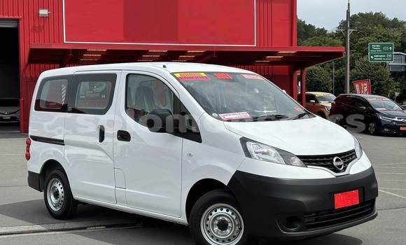 Buy Used Nissan NV200 White Car in Honiara in Guadalcanal