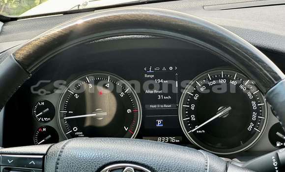 Buy Used Toyota Land Cruiser White Car in Tulagi in Central Buy Used Toyota Land Cruiser White Car in Tulagi in Central