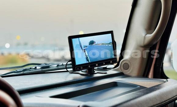 Buy Import Hummer H2 White Car in Honiara in Guadalcanal Buy Import Hummer H2 White Car in Honiara in Guadalcanal