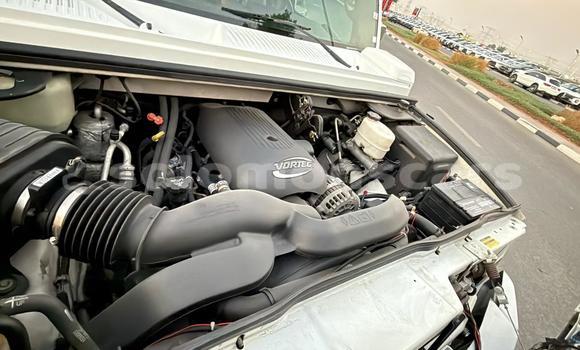 Buy Import Hummer H2 White Car in Honiara in Guadalcanal Buy Import Hummer H2 White Car in Honiara in Guadalcanal