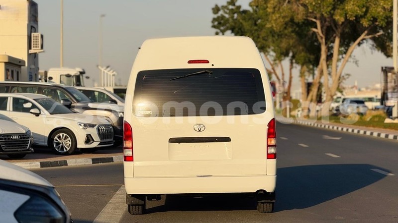 Big with watermark toyota hiace guadalcanal honiara 1155