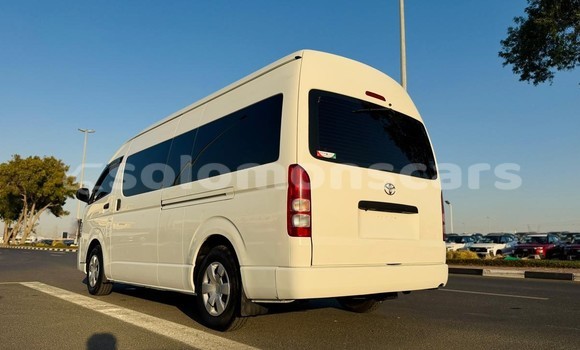 Buy Import Toyota Hiace White Car in Honiara in Guadalcanal Buy Import Toyota Hiace White Car in Honiara in Guadalcanal