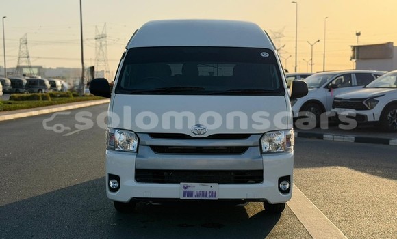 Buy Import Toyota Hiace White Car in Honiara in Guadalcanal Buy Import Toyota Hiace White Car in Honiara in Guadalcanal