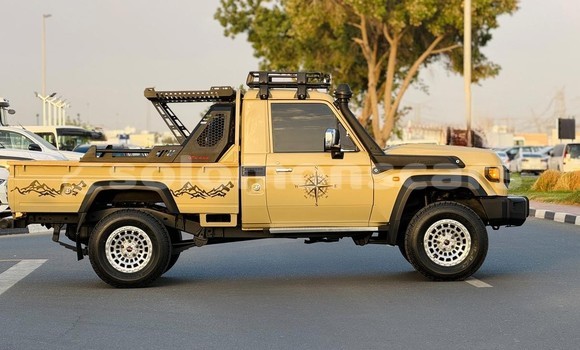 Buy Import Toyota Land Cruiser Beige Car in Honiara in Guadalcanal Buy Import Toyota Land Cruiser Beige Car in Honiara in Guadalcanal