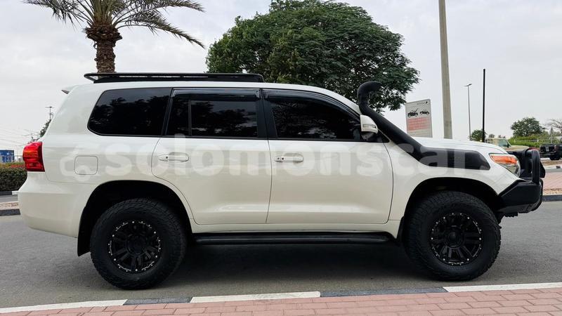 Big with watermark toyota land cruiser guadalcanal honiara 1167