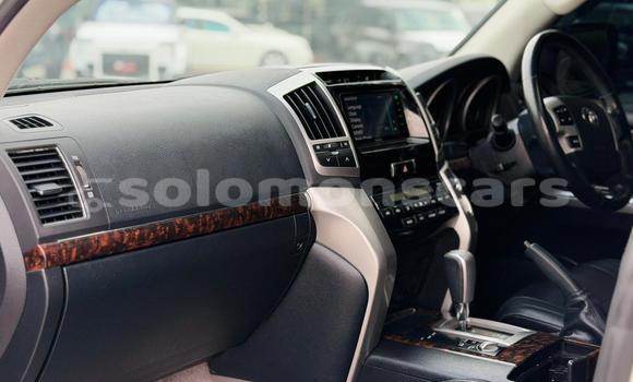 Buy Import Toyota Land Cruiser White Car in Honiara in Guadalcanal Buy Import Toyota Land Cruiser White Car in Honiara in Guadalcanal
