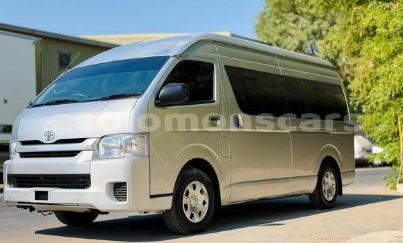 Buy Used Toyota Hiace Silver Car in Honiara in Guadalcanal Buy Used Toyota Hiace Silver Car in Honiara in Guadalcanal