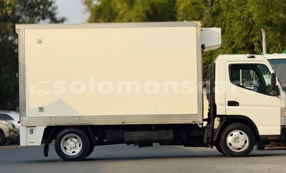 Buy Used Mitsubishi Van White Truck in Honiara in Guadalcanal Buy Used Mitsubishi Van White Truck in Honiara in Guadalcanal