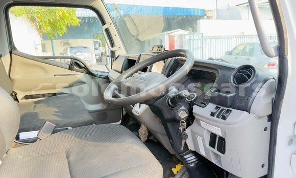 Buy Used Mitsubishi Van White Truck in Honiara in Guadalcanal Buy Used Mitsubishi Van White Truck in Honiara in Guadalcanal