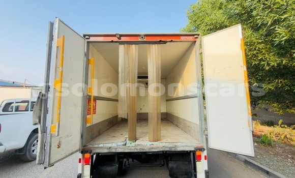 Buy Used Mitsubishi Van White Truck in Honiara in Guadalcanal Buy Used Mitsubishi Van White Truck in Honiara in Guadalcanal