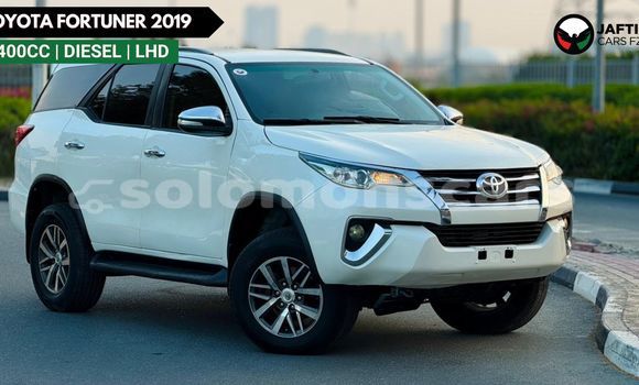 Buy Used Toyota Fortuner White Car in Honiara in Guadalcanal