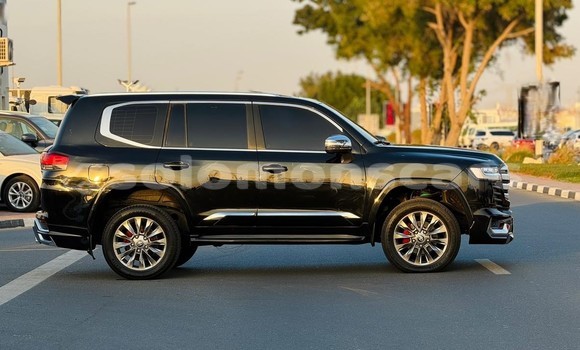 Buy Used Toyota Land Cruiser Black Car in Honiara in Guadalcanal Buy Used Toyota Land Cruiser Black Car in Honiara in Guadalcanal