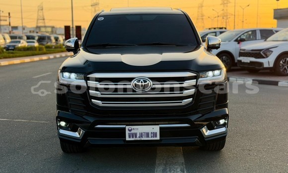 Buy Used Toyota Land Cruiser Black Car in Honiara in Guadalcanal Buy Used Toyota Land Cruiser Black Car in Honiara in Guadalcanal