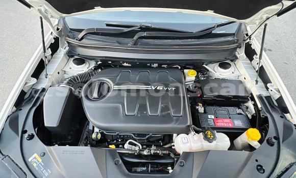 Buy Used Jeep Cherokee White Car in Honiara in Guadalcanal Buy Used Jeep Cherokee White Car in Honiara in Guadalcanal