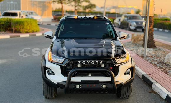 Buy Used Toyota Hilux White Car in Honiara in Guadalcanal Buy Used Toyota Hilux White Car in Honiara in Guadalcanal