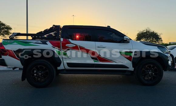 Buy Used Toyota Hilux White Car in Honiara in Guadalcanal Buy Used Toyota Hilux White Car in Honiara in Guadalcanal