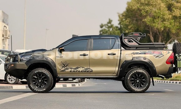 Buy Used Toyota Hilux Green Car in Honiara in Guadalcanal Buy Used Toyota Hilux Green Car in Honiara in Guadalcanal