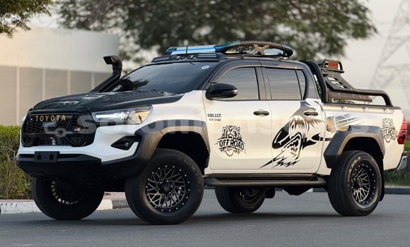 Buy Used Toyota Hilux White Car in Honiara in Guadalcanal Buy Used Toyota Hilux White Car in Honiara in Guadalcanal