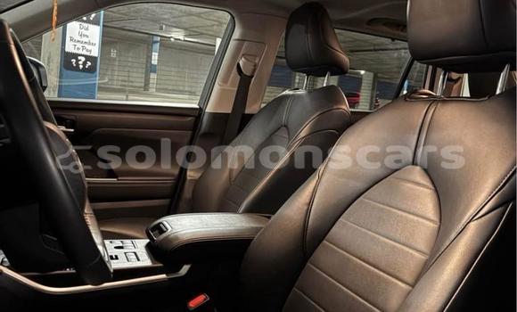 Buy Used Toyota Highlander White Car in Mangakiki in Guadalcanal Buy Used Toyota Highlander White Car in Mangakiki in Guadalcanal
