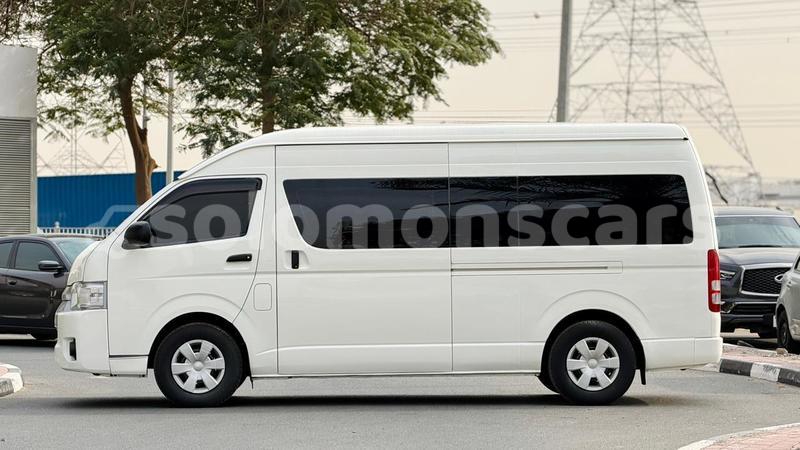 Big with watermark toyota hiace western gizo 1216