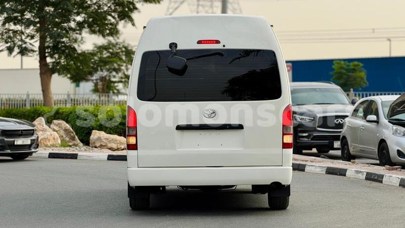 Big with watermark toyota hiace western gizo 1216